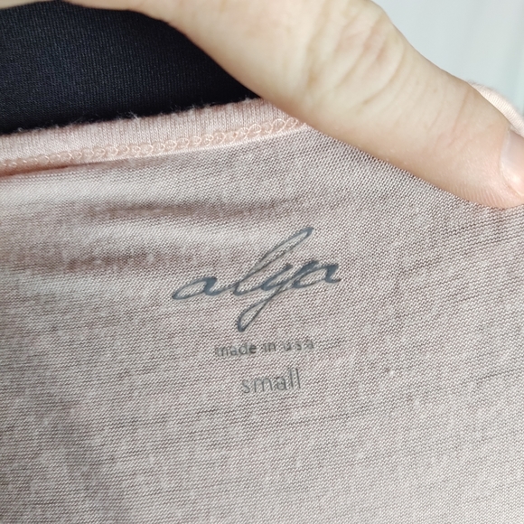 Alya "Feed Me Tacos and tell me I'm Beautiful" - Picture 2 of 3